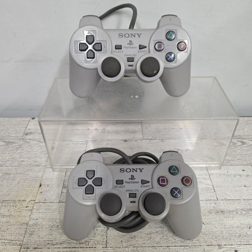 Lot sony playstation - of, 1